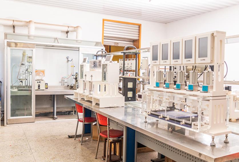 小型萃取設(shè)備優(yōu)勢(shì)以及發(fā)展趨勢(shì)