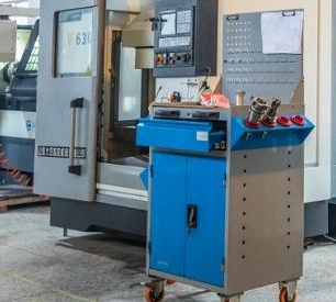 如何正確清洗大通量離心萃取機